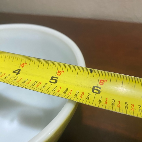 Vintage, Pyrex Nesting Bowl, Spring Blossom Green often Known as the Crazy Daisy - Picture 6 of 7